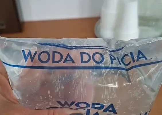 Podczas upałów pij wodę – Miejskie Wodociągi w Chodzieży zapraszają do punktu z wodą pitną