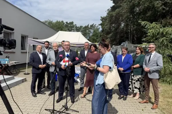 Rekordowe 800 tys. zł na walkę z bezdomnością zwierząt w Wielkopolsce