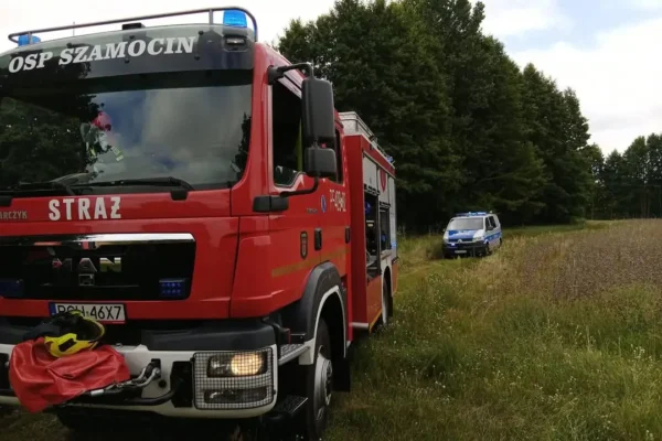 Pomoc policji przy siłowym otwarciu mieszkania w Szamotach