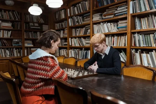 Podsumowanie półrocza 2026: szachy i gry planszowe w bibliotece w Chodzieży
