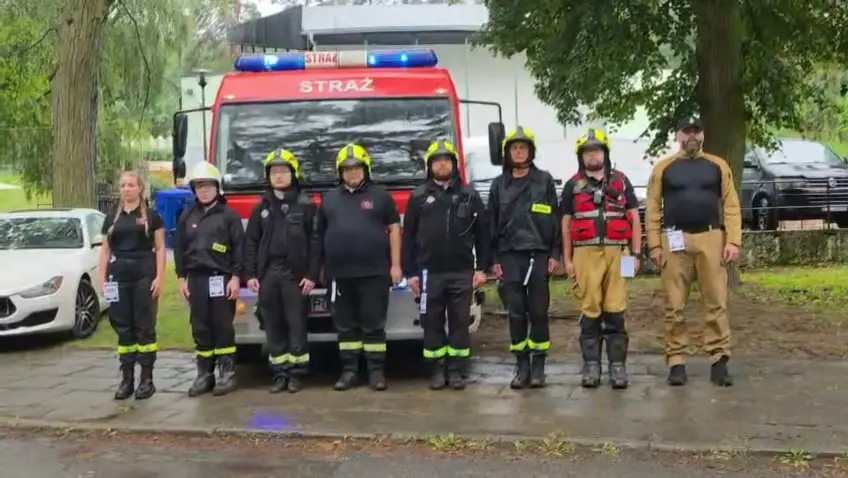 Godzina „W” w Chodzieży: OSP KSRG uczciła pamięć powstańców syreną alarmową