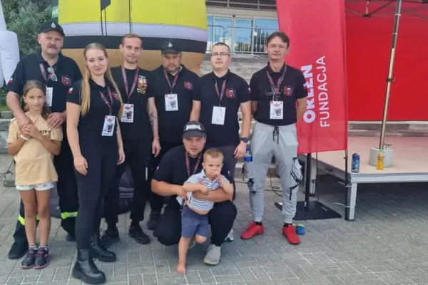 OSP Chodzież na IX Zlocie Czerwonych Samochodów w Poznaniu – sukces druha Oskara