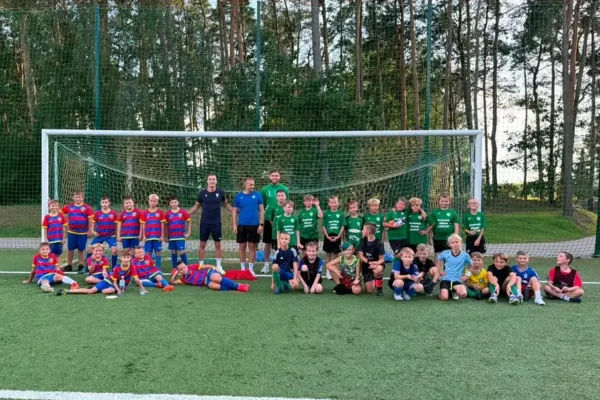Sparing rocznika 2017 z Kłosem Budzyń – pierwszy mecz w formule Orlik