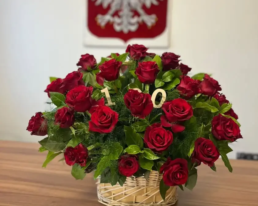 Pani Regina z Wyszyn świętowała 100. urodziny – gratulacje od władz gminy i premiera