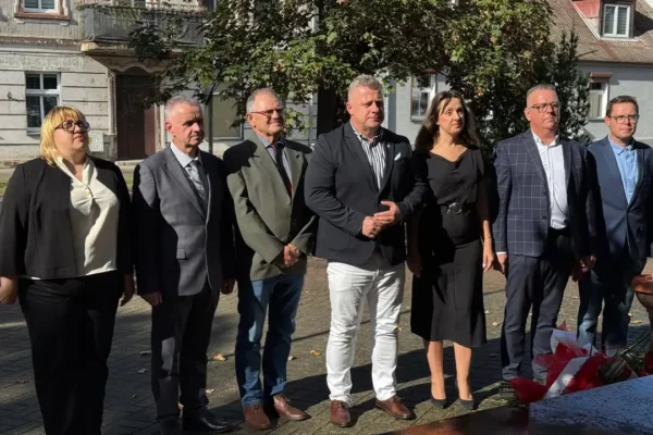 87. rocznica wybuchu II wojny światowej – pamięć o ofiarach i bohaterach w Szamocinie