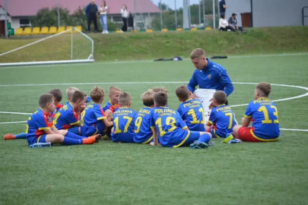Pierwszy turniej Orlików rocznika 2017: emocje, nauka i ulewa w Budzyniu