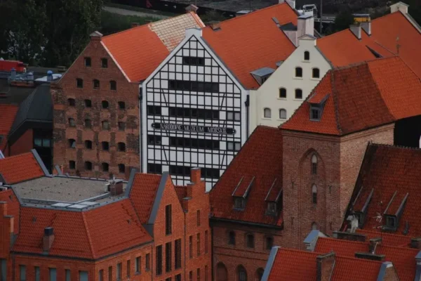 Narodowe Czytanie „Dziadów” w Chodzieży – młodzież odkrywa Mickiewicza