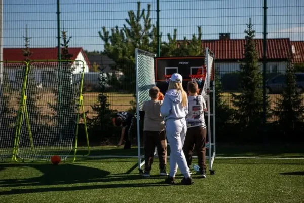 Nowy kompleks sportowy w gminie Budzyń oficjalnie otwarty