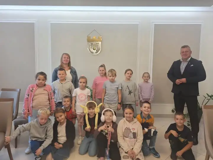 Uczniowie klasy IIa odwiedzili Urząd Miasta i Gminy w Szamocinie
