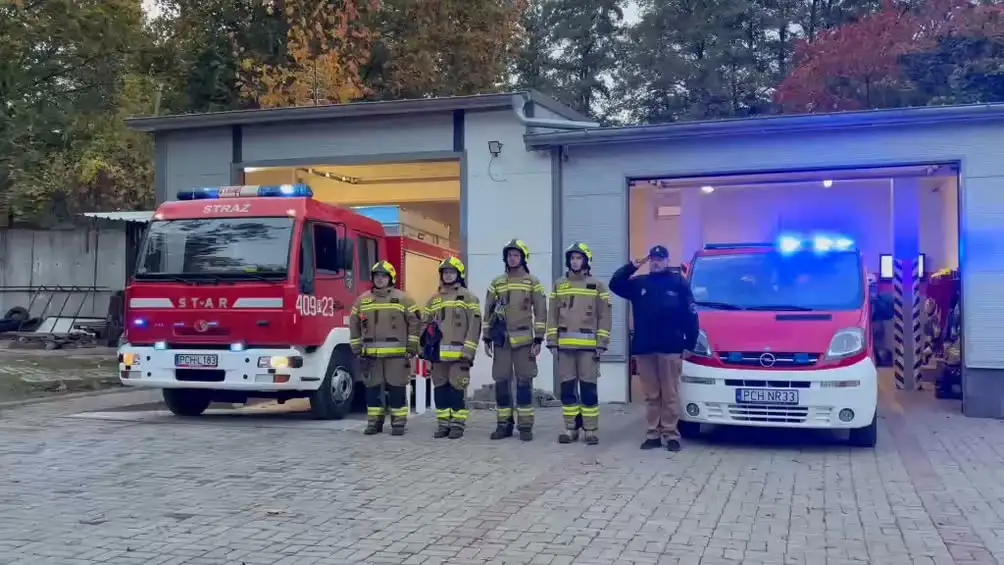Strażacy z Chodzieży oddali hołd kolegom z Niska