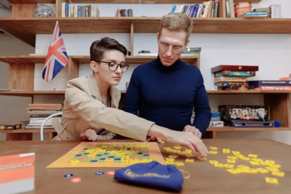 Turniej Scrabble w Chodzieży: Zwyciężył Błażej Ochocki